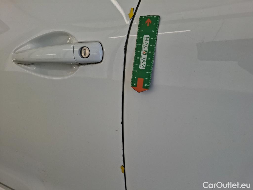  Peugeot  208  Affaire Premium Pack 1.2 80CV BVM5 E6dT #19