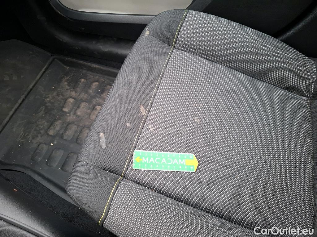  Citroen  C3  Société Feel 1.5 BlueHDI 100CV BVM6 E6d #6