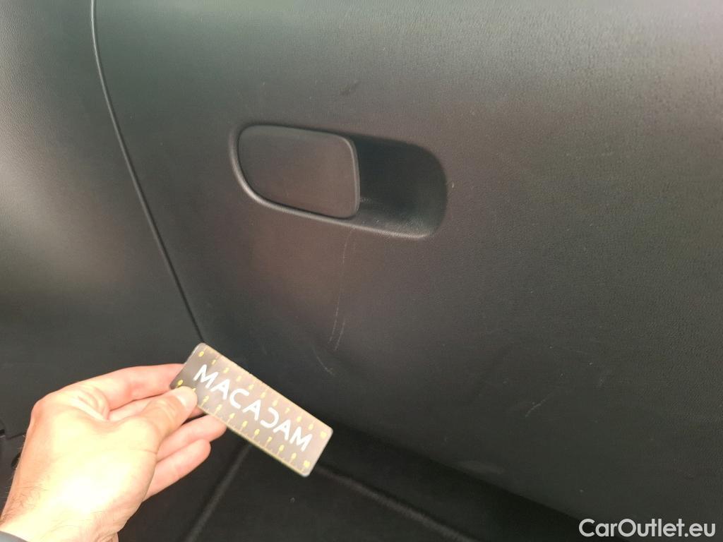  Citroen  C3  Société Feel Nav 1.2 PureTech 80CV BVM5 E6d #8