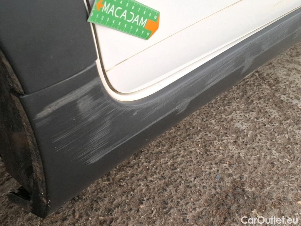  Citroen  C3  Société Feel 1.5 BlueHDI 100CV BVM6 E6d #17