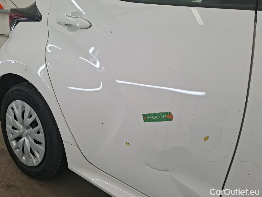  Toyota  Yaris TOYOTA  Hybride Affaires / 2019 / 5P / Berline 1.5 Hybride 116h Dynamic Business Affair #1