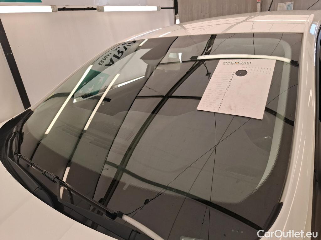  Renault  Megane RENAULT Mégane Société / 2020 / 5P / Berline Air Nav 2P Blue dCi 115 -21N #1
