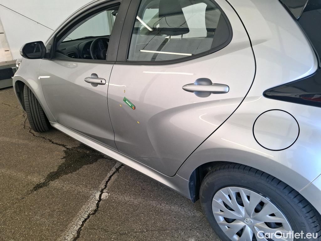 Toyota  Yaris TOYOTA  Hybride Affaires / 2019 / 5P / Berline 1.5 Hybride 116h Dynamic Business Affair #10