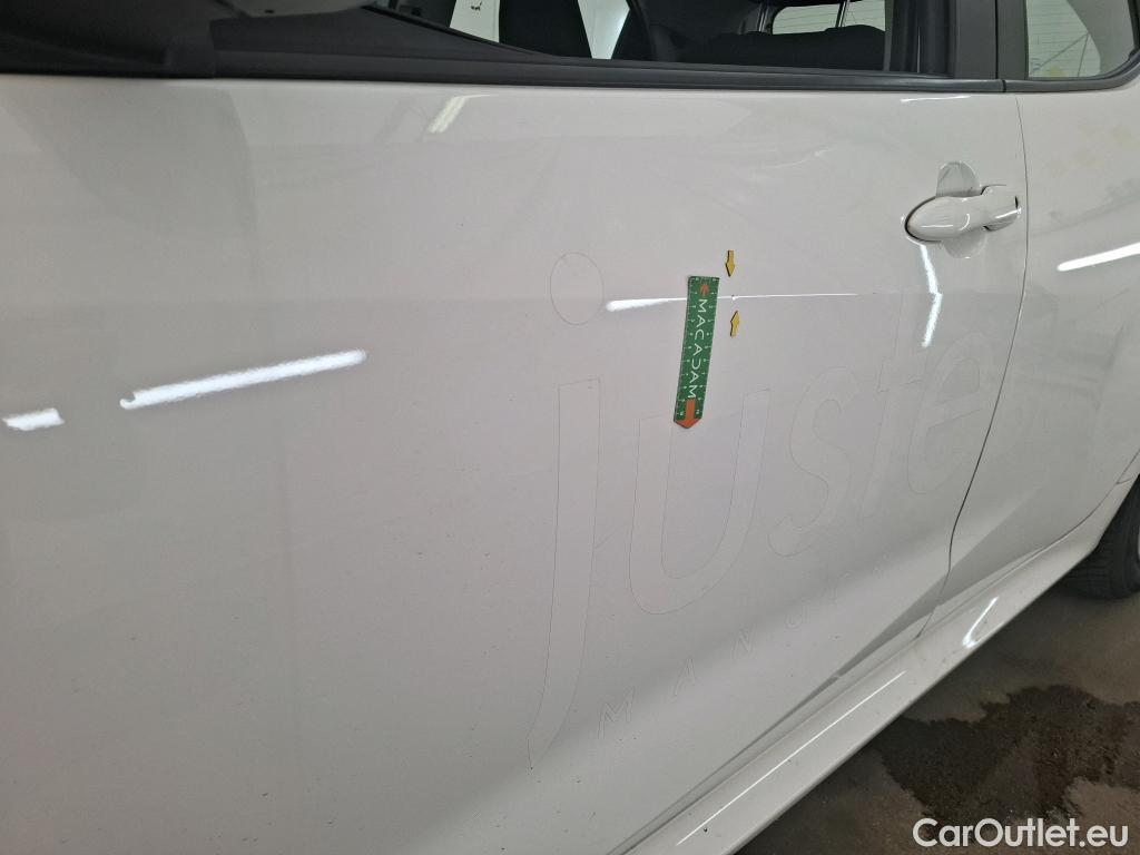  Toyota  Yaris TOYOTA  Hybride Affaires / 2019 / 5P / Berline 1.5 Hybride 116h Dynamic Business Affair #33
