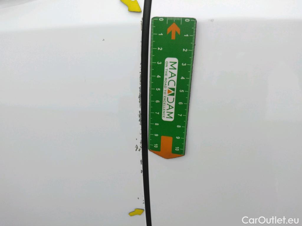  Peugeot  208  Premium 1.5 HDi 100CV BVM6 E6d #18