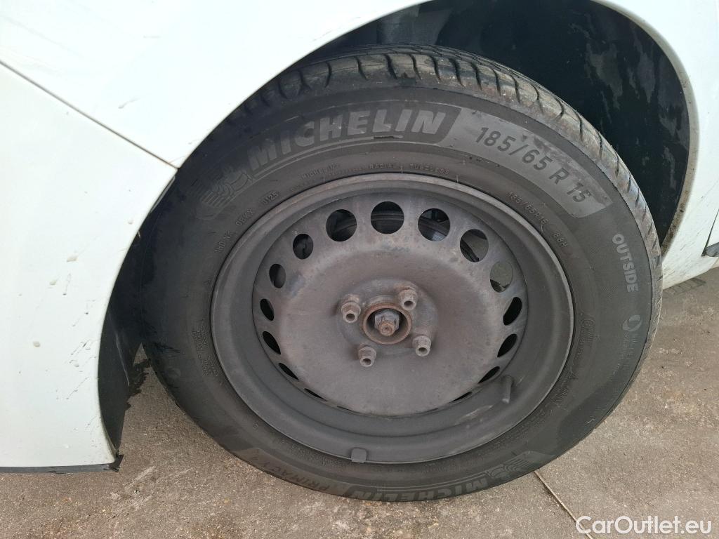  Renault  Clio  IV Air 1.5 dCi 90CV BVM5 E6 #57