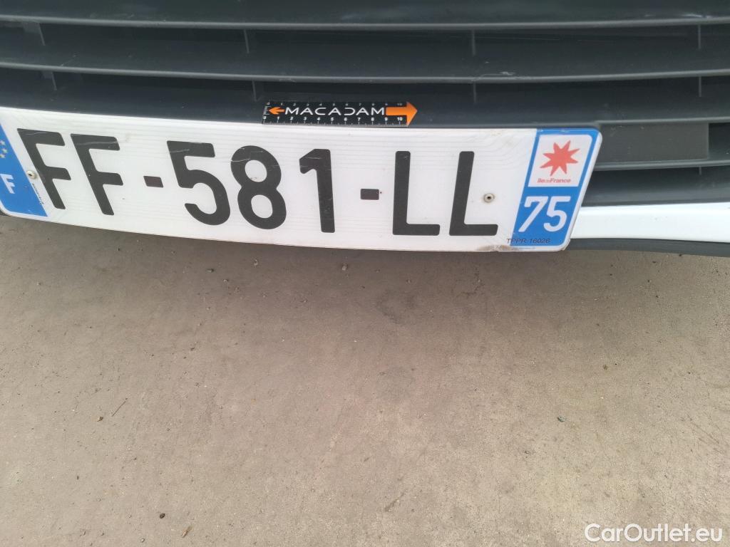  Renault  Clio  IV Air MediaNav 1.5 dCi 75CV BVM5 E6 #17
