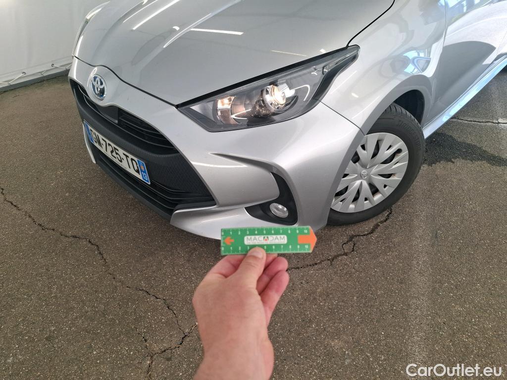  Toyota  Yaris TOYOTA  Hybride Affaires / 2019 / 5P / Berline 1.5 Hybride 116h Dynamic Business Affair #20