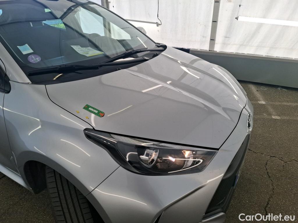  Toyota  Yaris TOYOTA  Hybride Affaires / 2019 / 5P / Berline 1.5 Hybride 116h Dynamic Business Affair #23