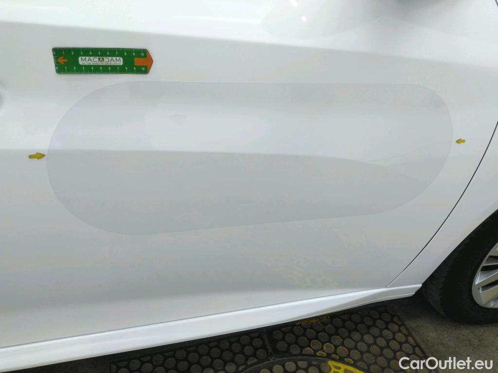  Peugeot  208  Premium 1.5 HDi 100CV BVM6 E6d #2