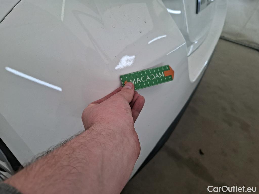  Toyota  Yaris TOYOTA  Hybride Affaires / 2019 / 5P / Berline 1.5 Hybride 116h Dynamic Business Affair #12