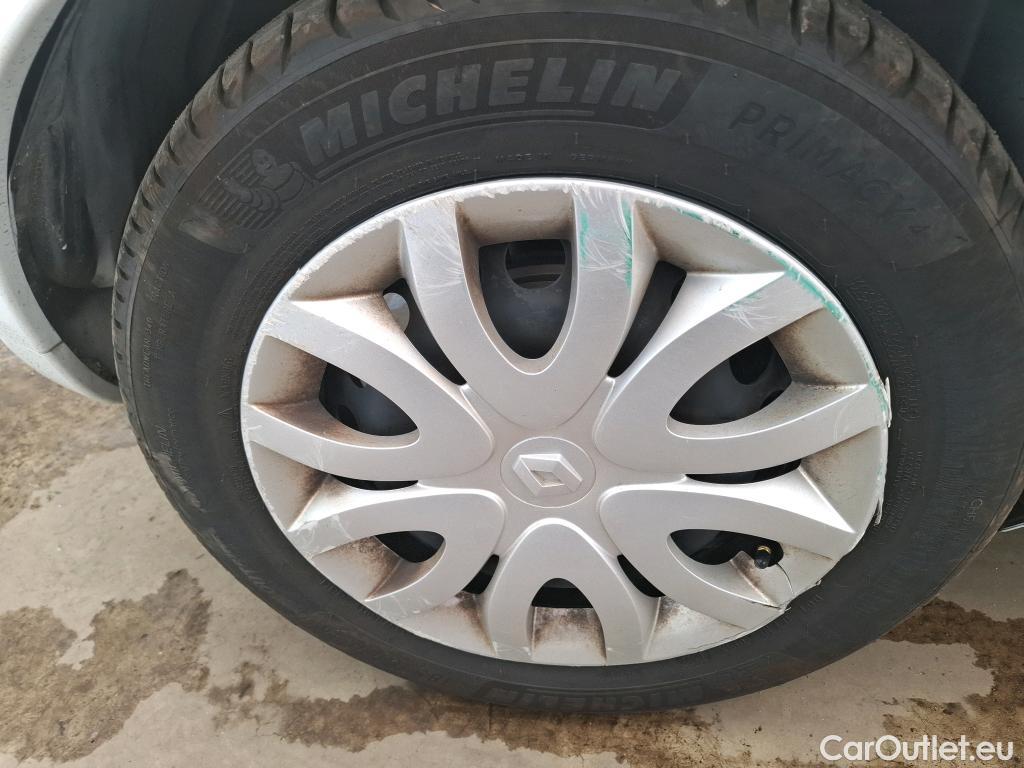  Renault  Clio  IV Air MediaNav 1.5 dCi 75CV BVM5 E6 #11