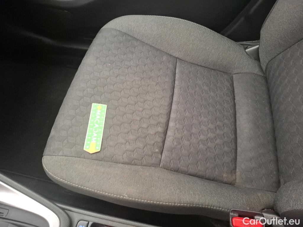  Toyota  Yaris TOYOTA  Hybride Affaires / 2019 / 5P / Berline 1.5 Hybride 116h Dynamic Business Affair #53