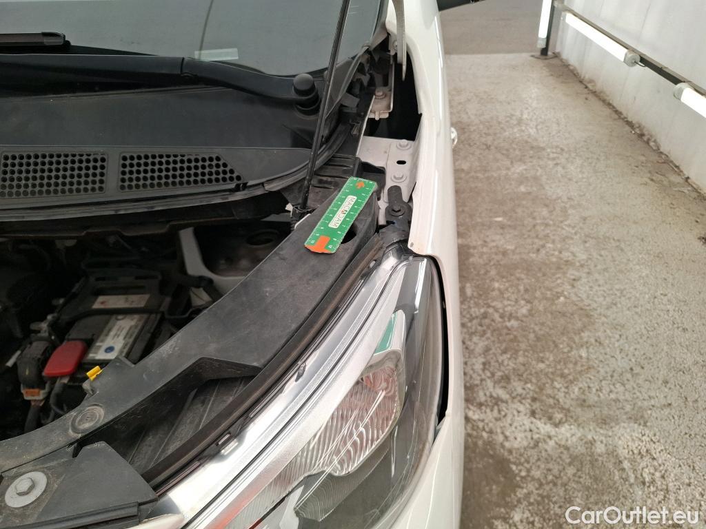  Peugeot  Expert  Fourgon Premium L1 1.5 HDi 120CV BVM6 E6d #5