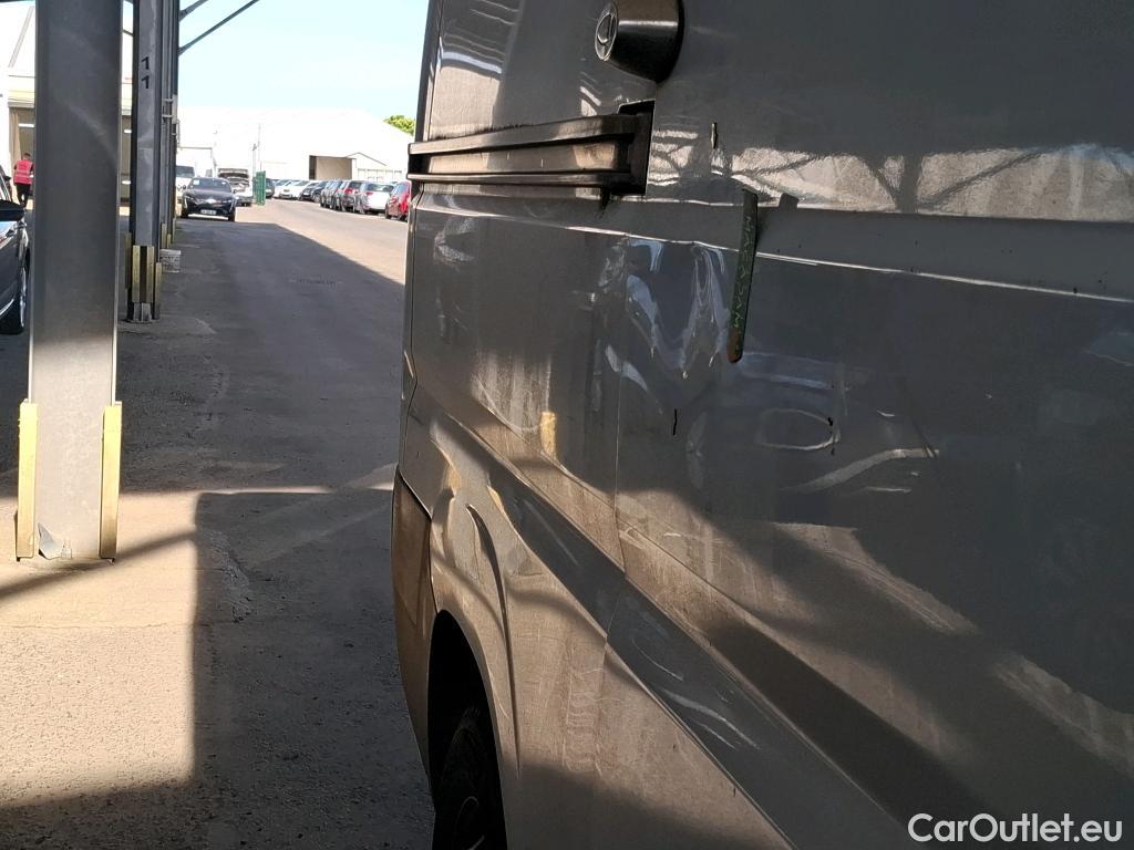 Peugeot  Boxer PEUGEOT  / 2014 / 4P / Fourgon tôlé BlueHDi 140 S&S ASPHALT 335 L2H2 #7
