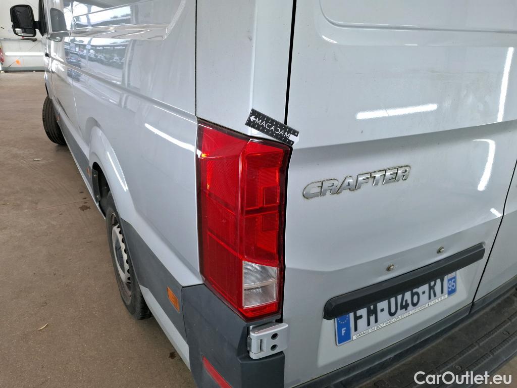  Volkswagen  Crafter  Fourgon Fourgon 35 mittlerer Radstand mit Hochdach FWD 2.0 140CV BVM6 #32