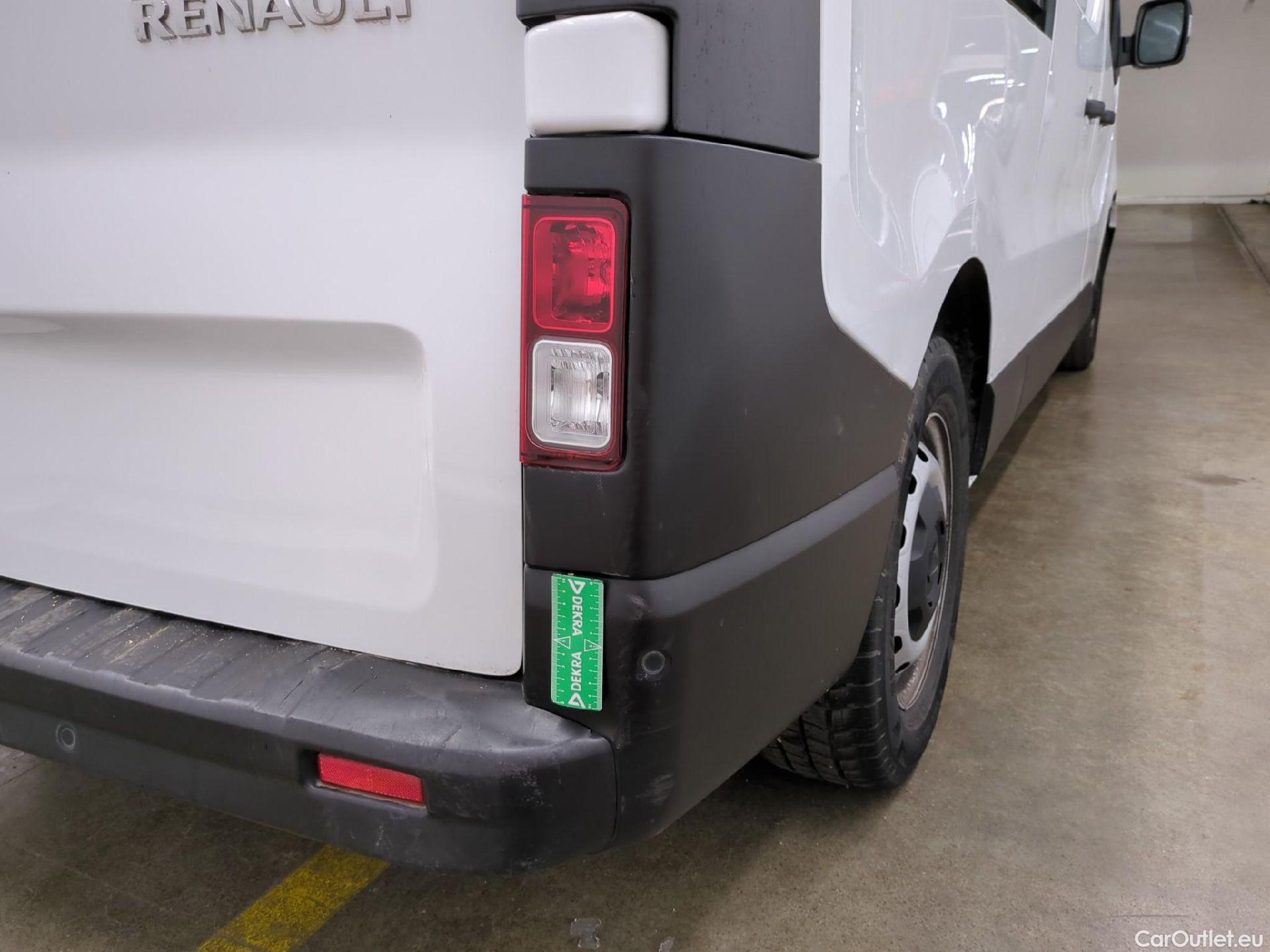  Renault  Trafic  III Fourgon L2H1 3T Confort 2.0 dCi 130CV BVM6 E6d #24