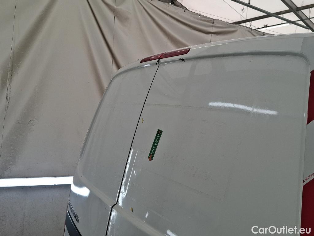  Volkswagen  Transporter T6  Fourgon lang 2.0 100CV BVM5 #19