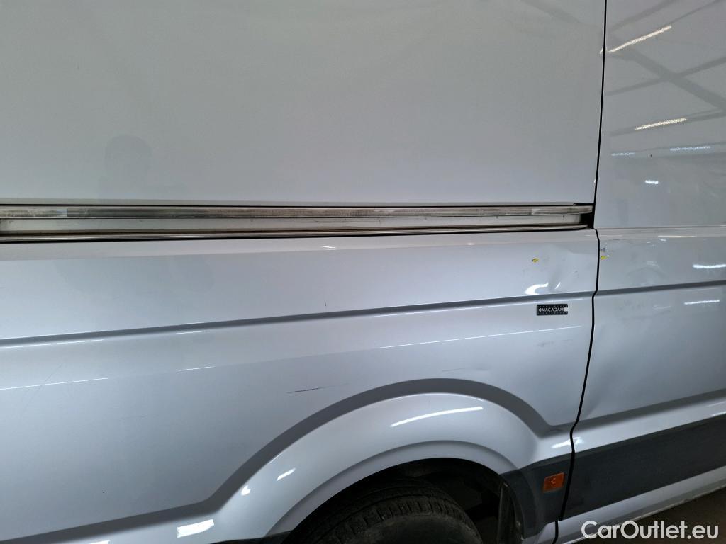  Volkswagen  Crafter  Fourgon Fourgon 35 mittlerer Radstand mit Hochdach FWD 2.0 140CV BVM6 #8