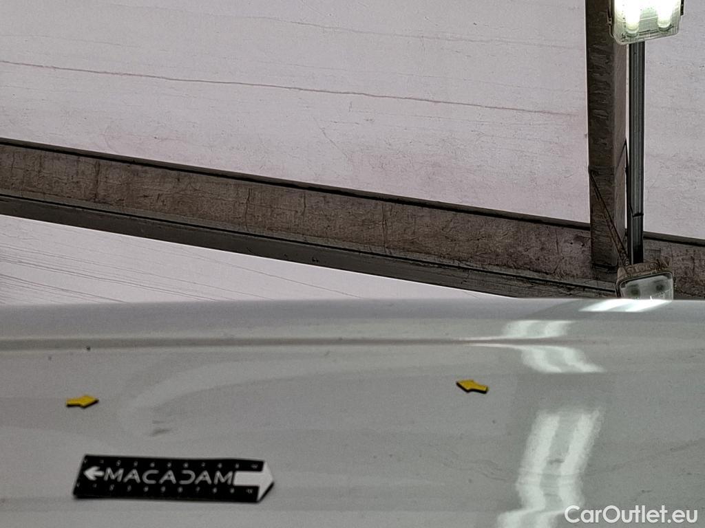  Volkswagen  Crafter  Fourgon Fourgon 35 mittlerer Radstand mit Hochdach FWD 2.0 140CV BVM6 #29