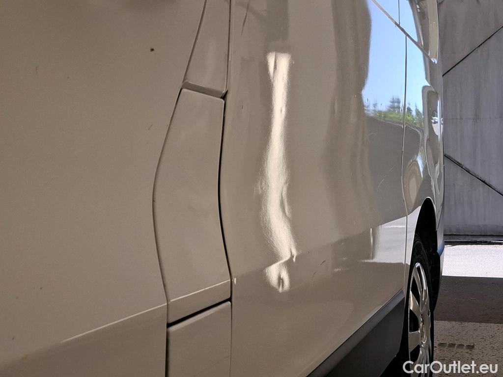  Renault  Trafic  Furgon Grand Confort L1H1 1200 1.6 dCi 125CV BVM6 E6 #35