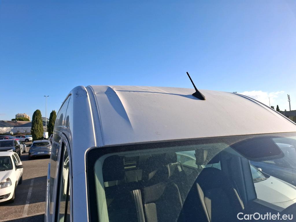  Volkswagen  Crafter VOLKSWAGEN  / 2017 / 4P / Fourgon tôlé 2.0 TDI 140 35 L4H3 Procab Business Line #23