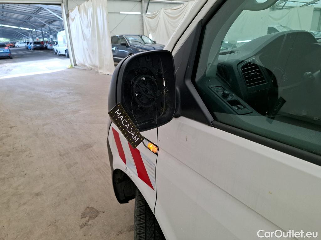  Volkswagen  Transporter T6  Fourgon 4Motion 2.0 TDI 150CV BVM6 E6 #8