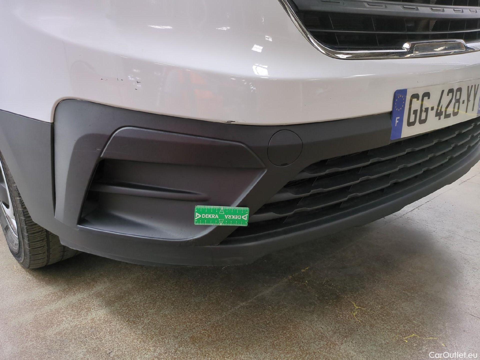  Renault  Trafic  III Fourgon L2H1 3T Confort 2.0 dCi 130CV BVM6 E6d #16