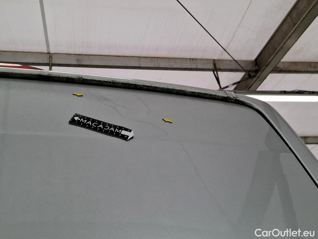  Volkswagen  Crafter  Fourgon Fourgon 35 mittlerer Radstand mit Hochdach FWD 2.0 140CV BVM6 #21