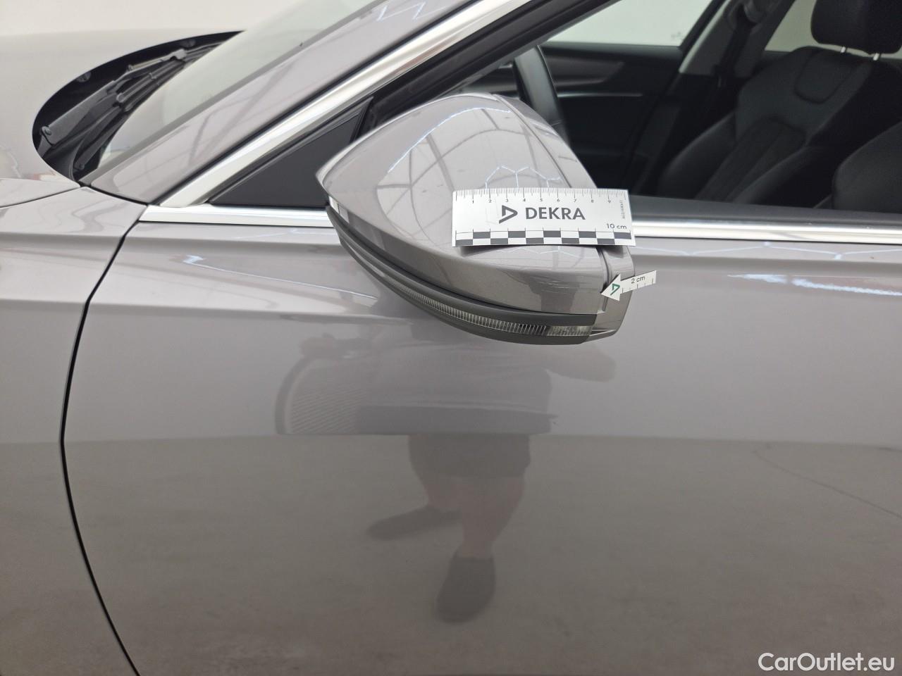  Audi  A6  Sport 40 TDI quattro #6