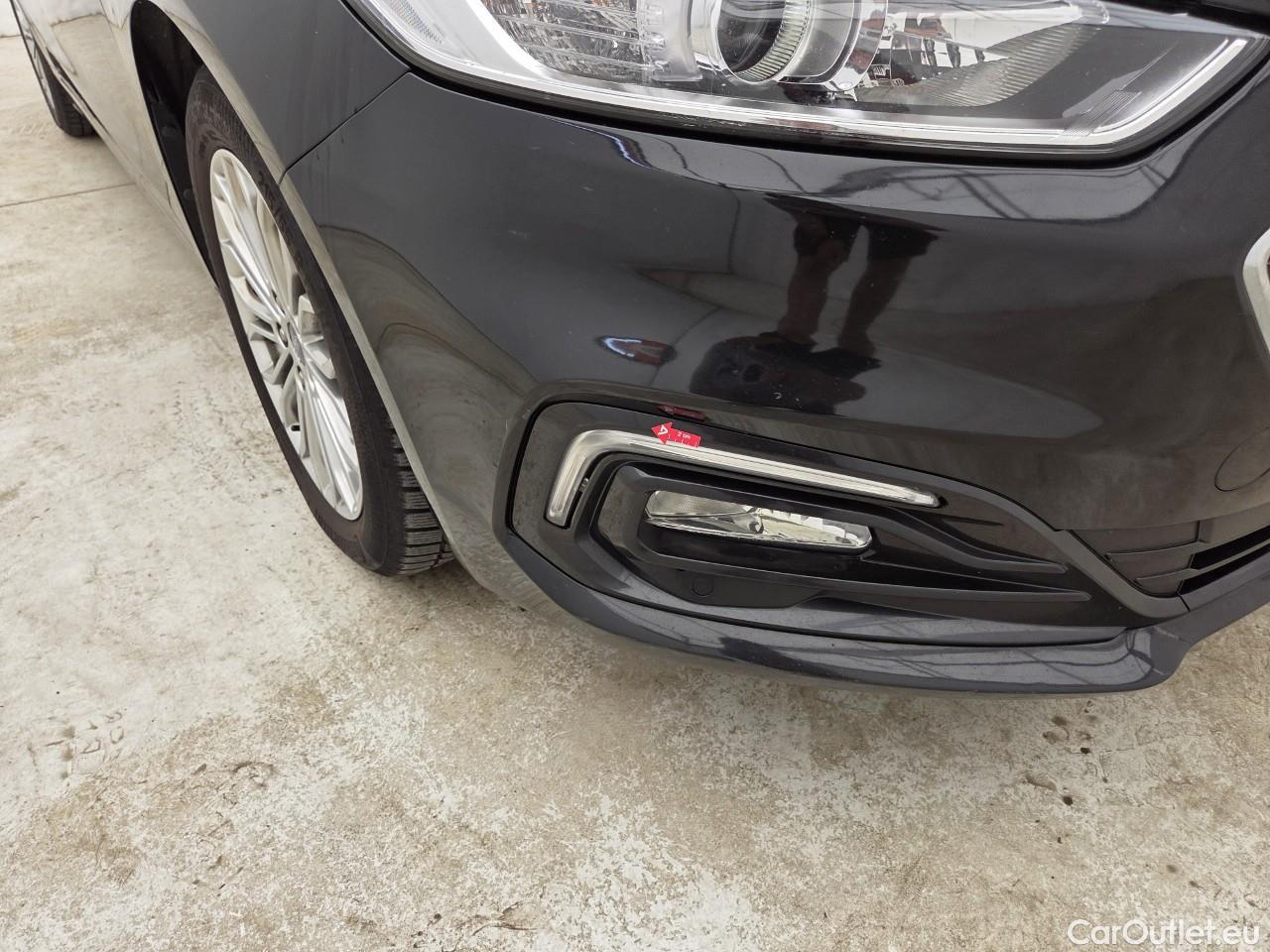  Ford  Mondeo 2.0 EcoBlue 150CP Titanium #17