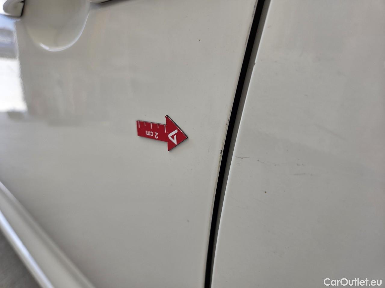  Toyota  Corolla 1.8 Hybrid Dynamic HSD E-CVT #2