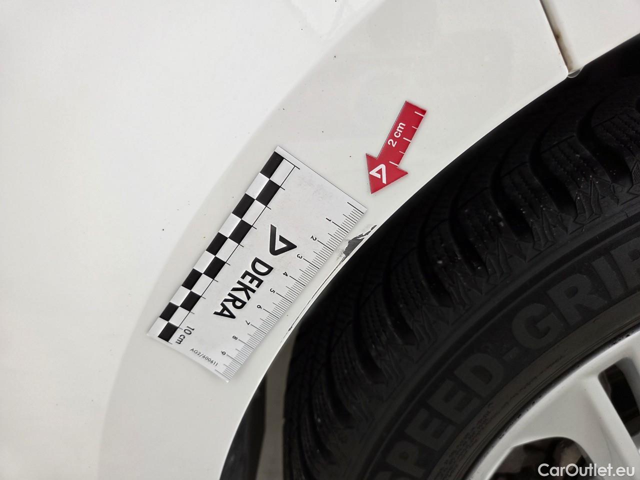  Toyota  Corolla 1.8 Hybrid Dynamic HSD E-CVT #46
