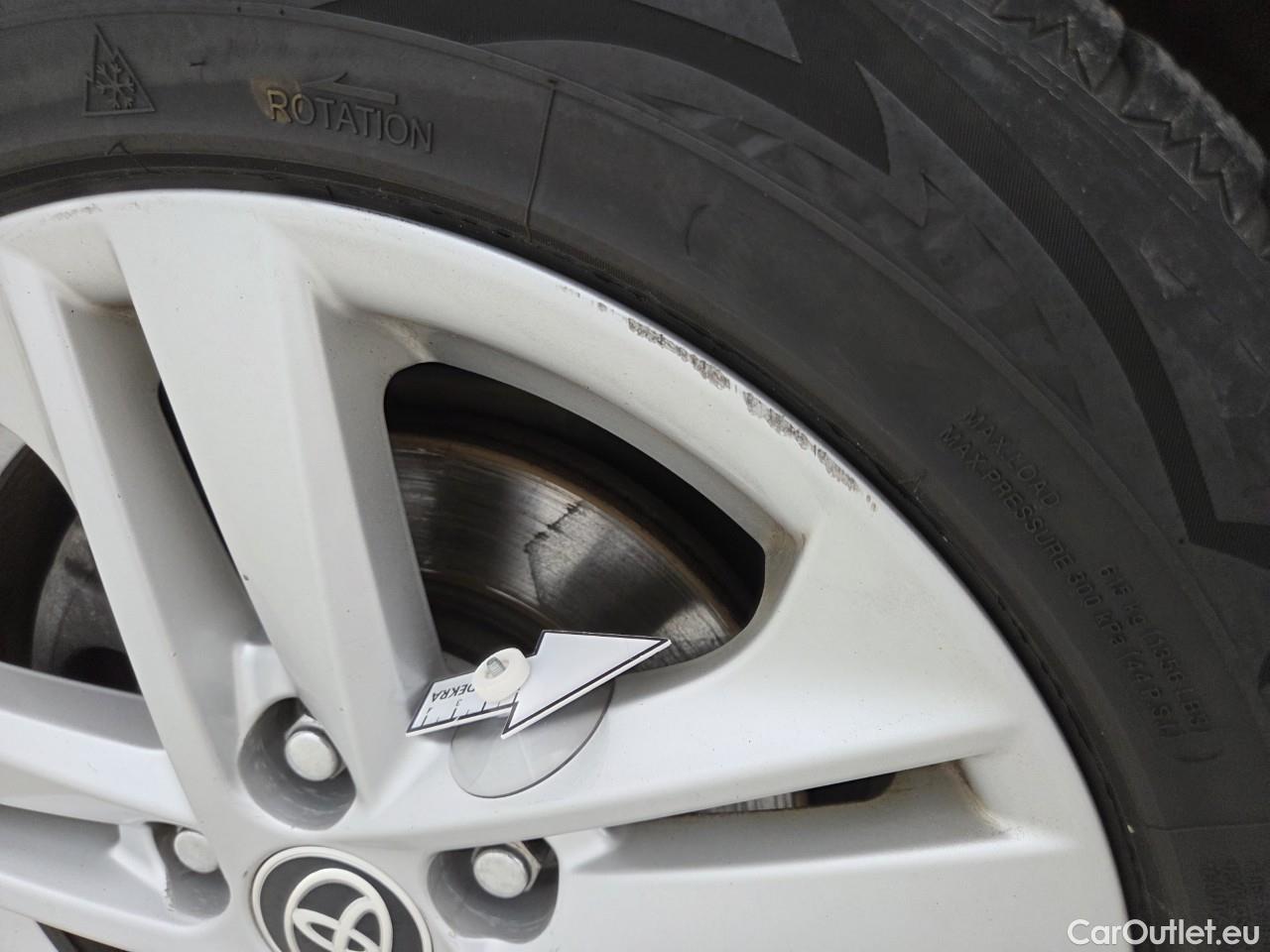  Toyota  Corolla 1.8 Hybrid Dynamic HSD E-CVT #11
