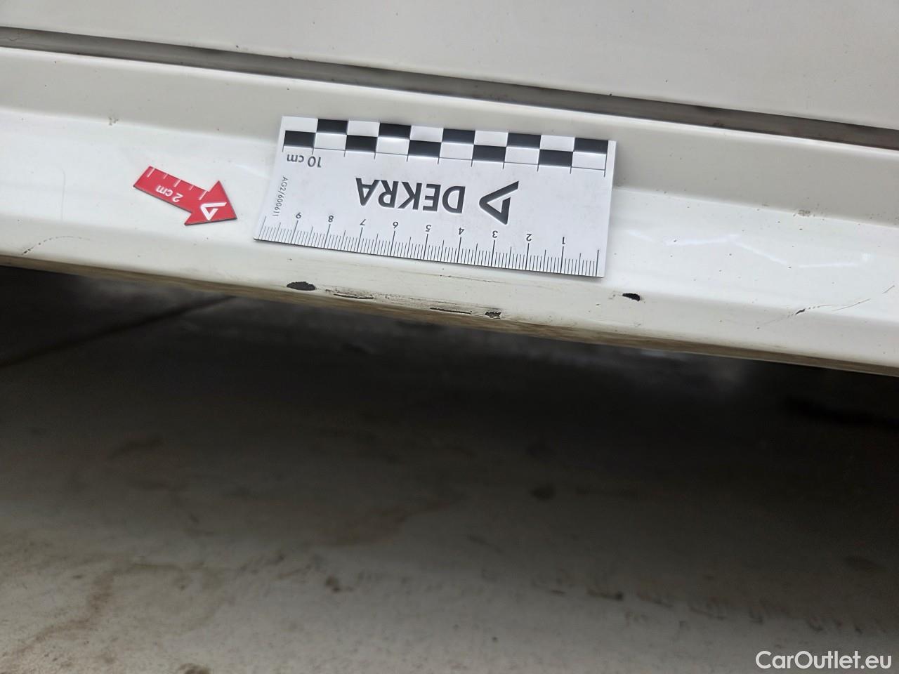  Toyota  Corolla 1.8 Hybrid Dynamic HSD E-CVT #32