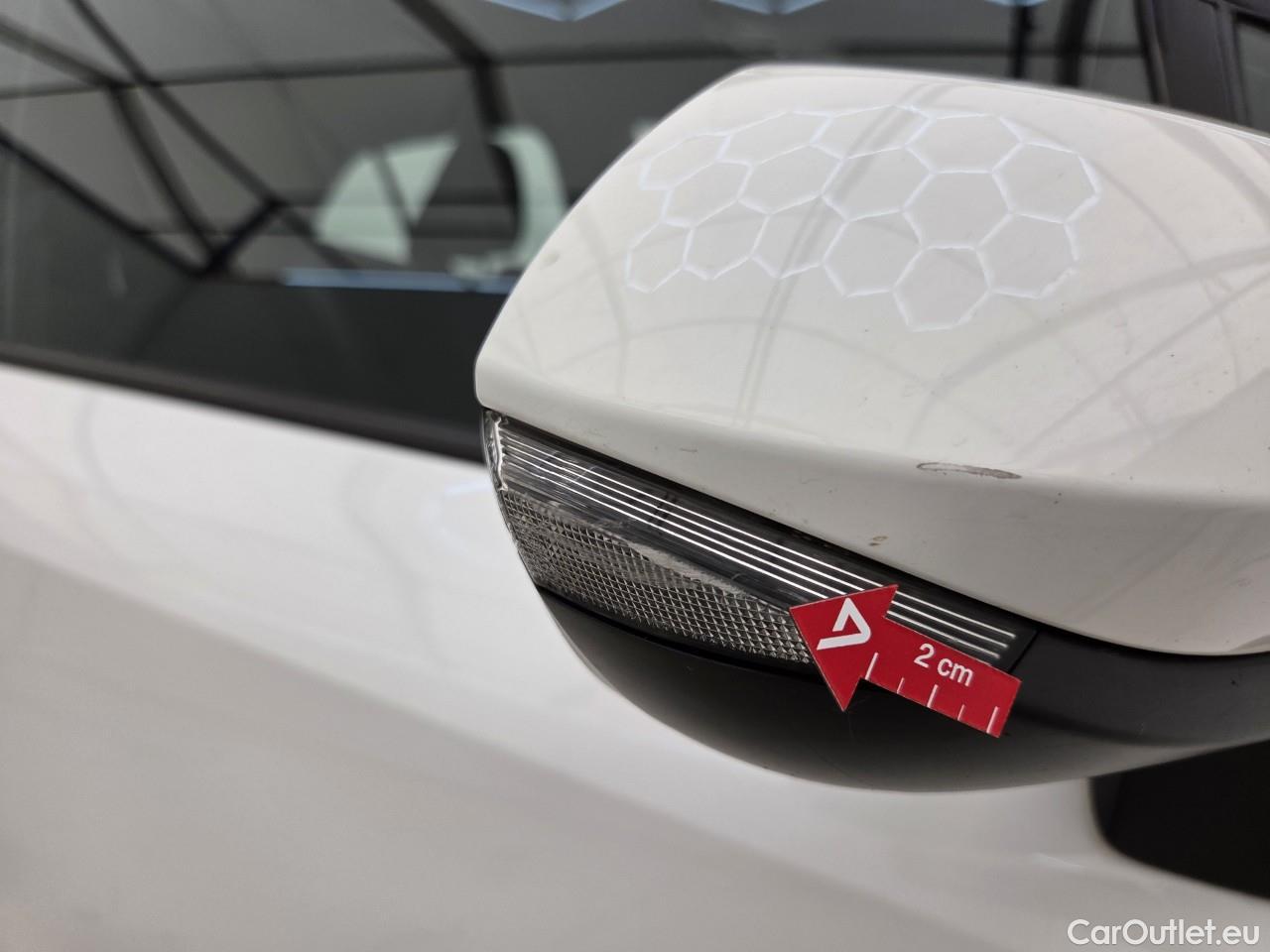  Toyota  Corolla 1.8 Hybrid Dynamic HSD E-CVT #36