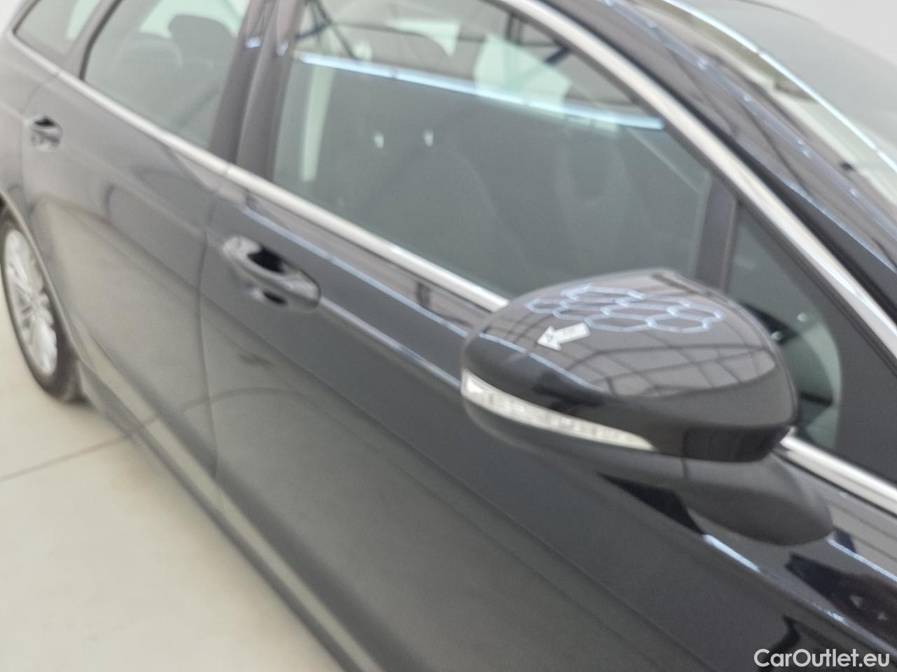  Ford  Mondeo 2.0 Hybrid Titanium  ECVT #32