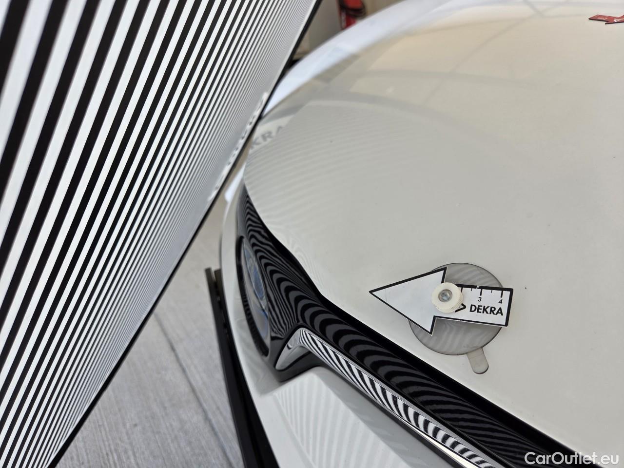  Toyota  Corolla 1.8 Hybrid Dynamic HSD E-CVT #15