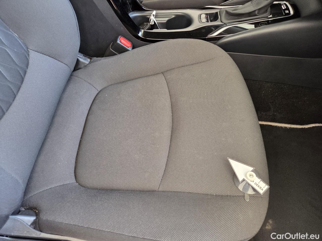  Toyota  Corolla 1.8 Hybrid Dynamic HSD E-CVT #40