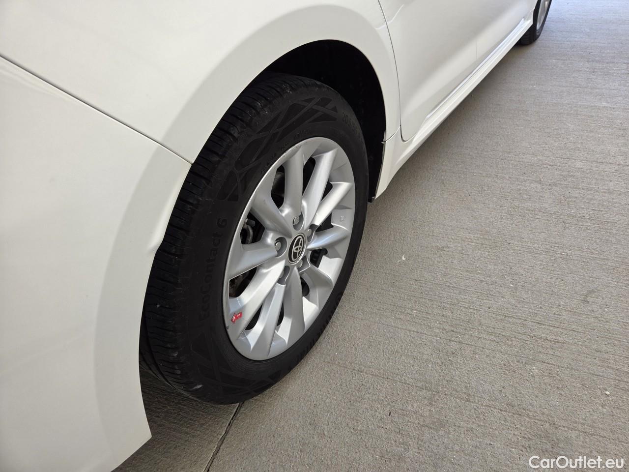  Toyota  Corolla 1.8 Hybrid Dynamic HSD E-CVT #23