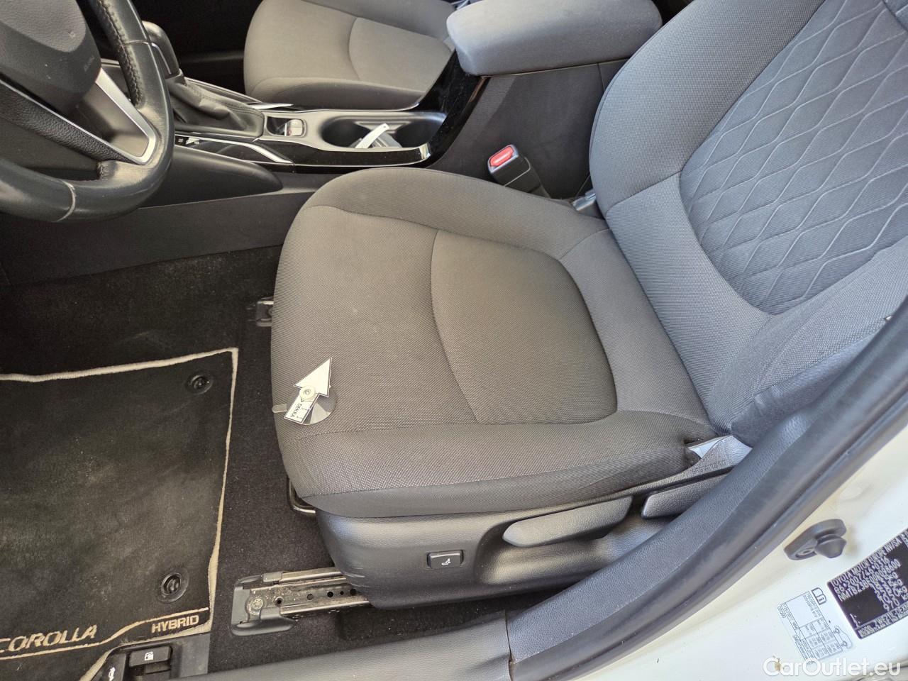  Toyota  Corolla 1.8 Hybrid Dynamic HSD E-CVT #36