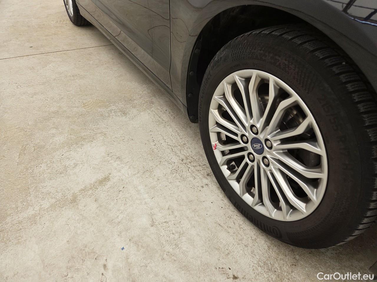  Ford  Mondeo 2.0 EcoBlue 150CP Titanium #32
