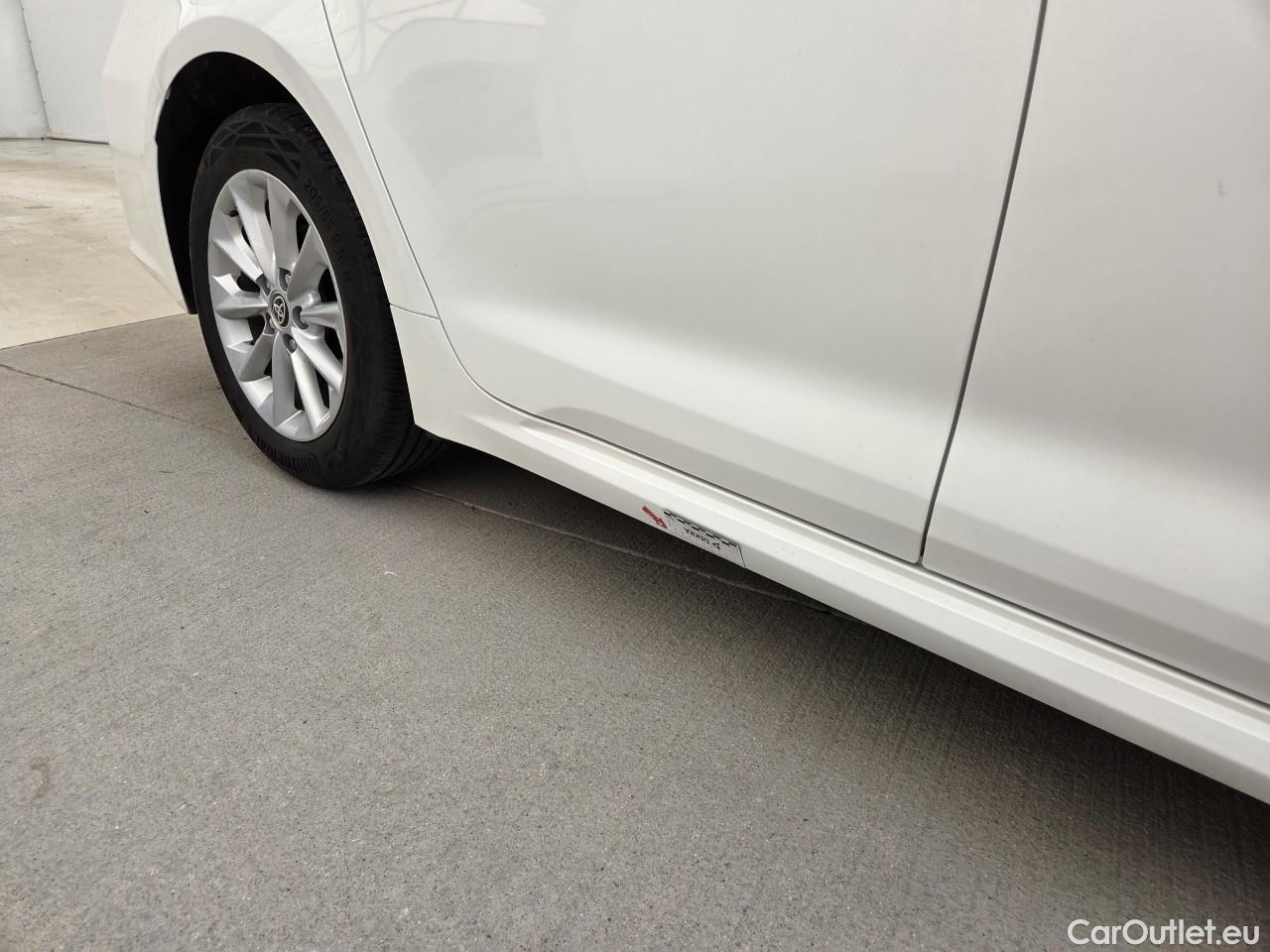  Toyota  Corolla 1.8 Hybrid Dynamic HSD E-CVT #19