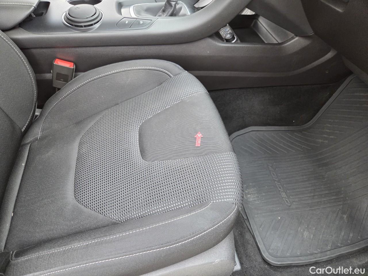  Ford  Mondeo 2.0 EcoBlue 150CP Titanium #76