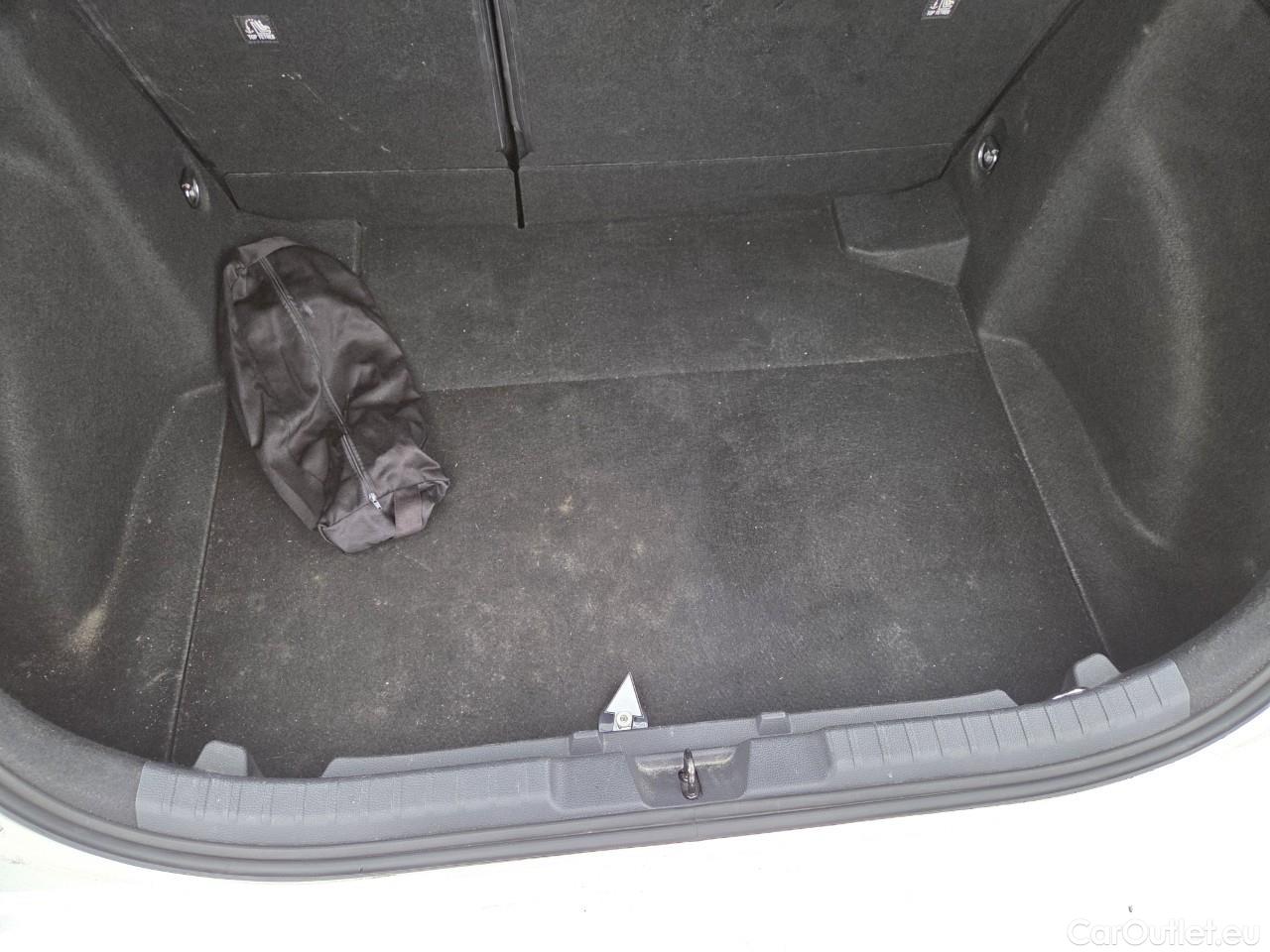  Toyota  Corolla 1.8 Hybrid Dynamic HSD E-CVT #74