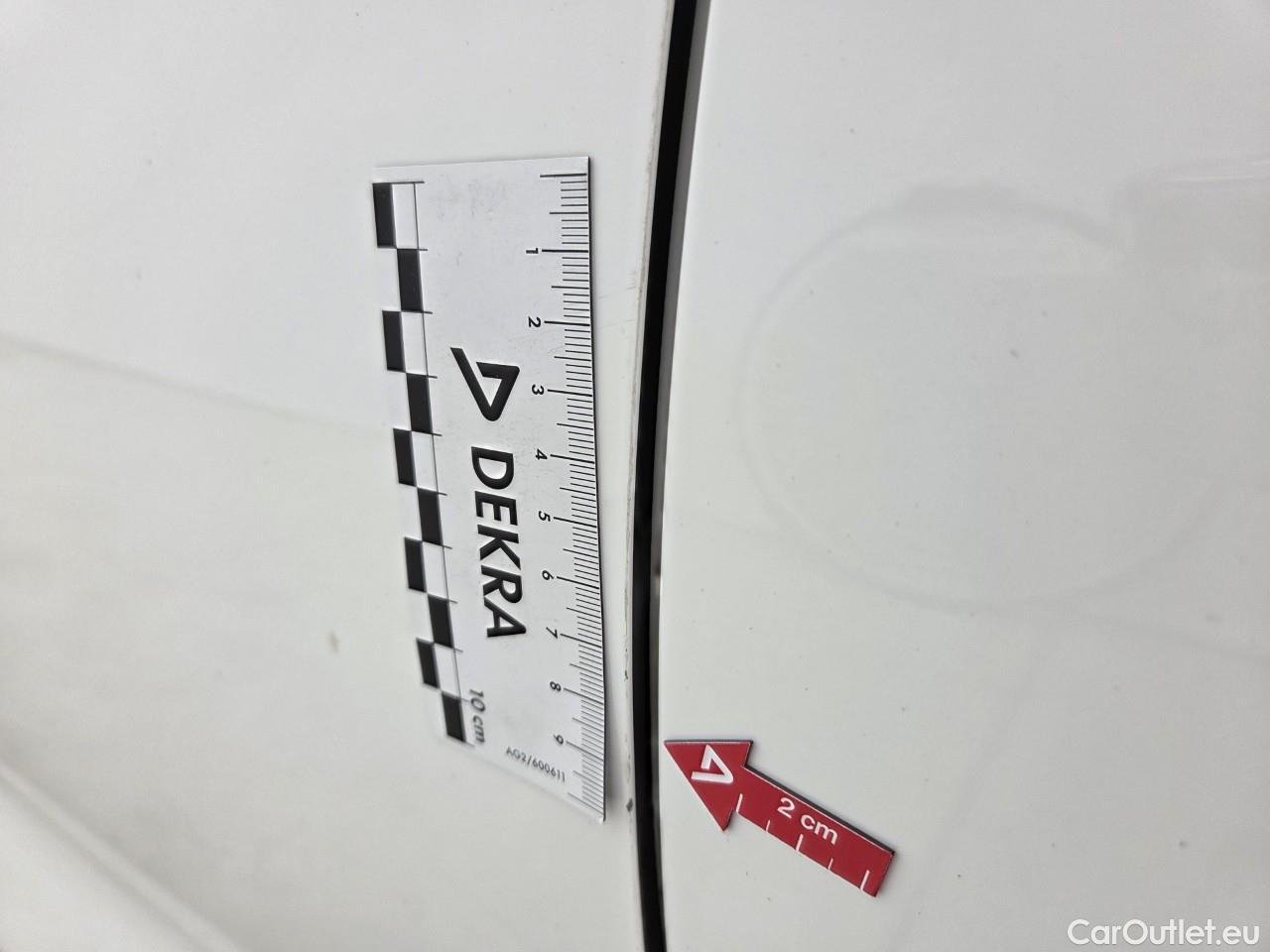  Toyota  Corolla 1.8 Hybrid Dynamic HSD E-CVT #3
