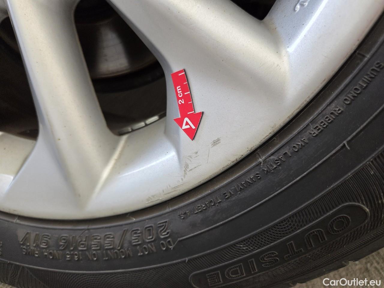  Toyota  Corolla 1.8 Hybrid Dynamic HSD E-CVT #25