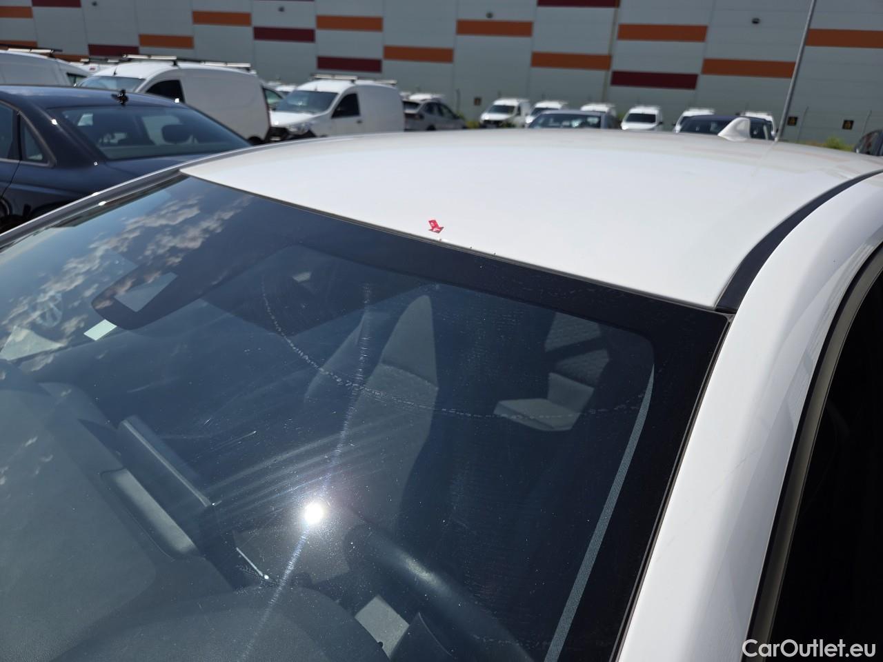  Toyota  Corolla 1.8 Hybrid Dynamic HSD E-CVT #57