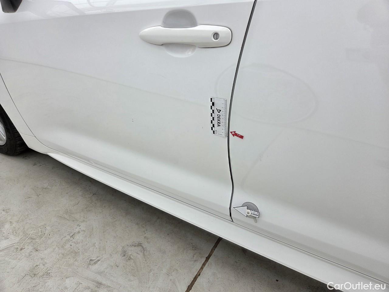  Toyota  Corolla 1.8 Hybrid Dynamic HSD E-CVT #5