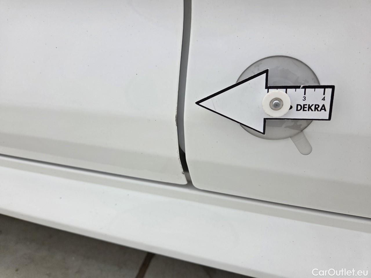  Toyota  Corolla 1.8 Hybrid Dynamic HSD E-CVT #7